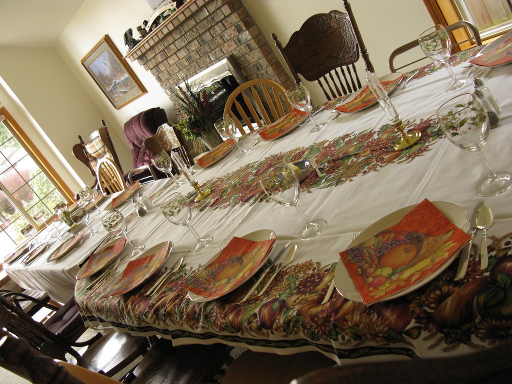 Thanksgiving table at grandparents' house