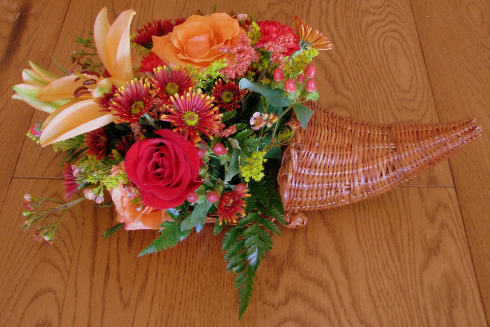 Cornucopia centerpiece with flowers