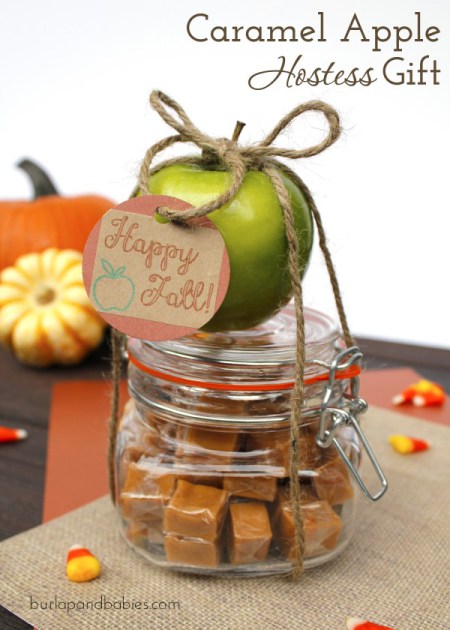 Offer this fun caramel apple kit as a Thanksgiving hostess gift or party favor.
