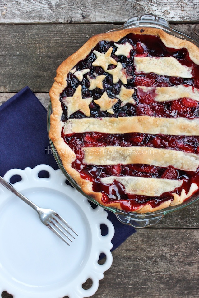 American flag berry pie