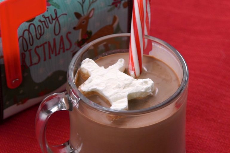 Holiday Cocoa with Peppermint Creme