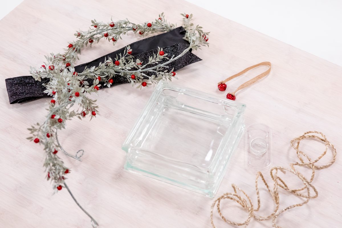 Ice block lights: Holiday gift crafts