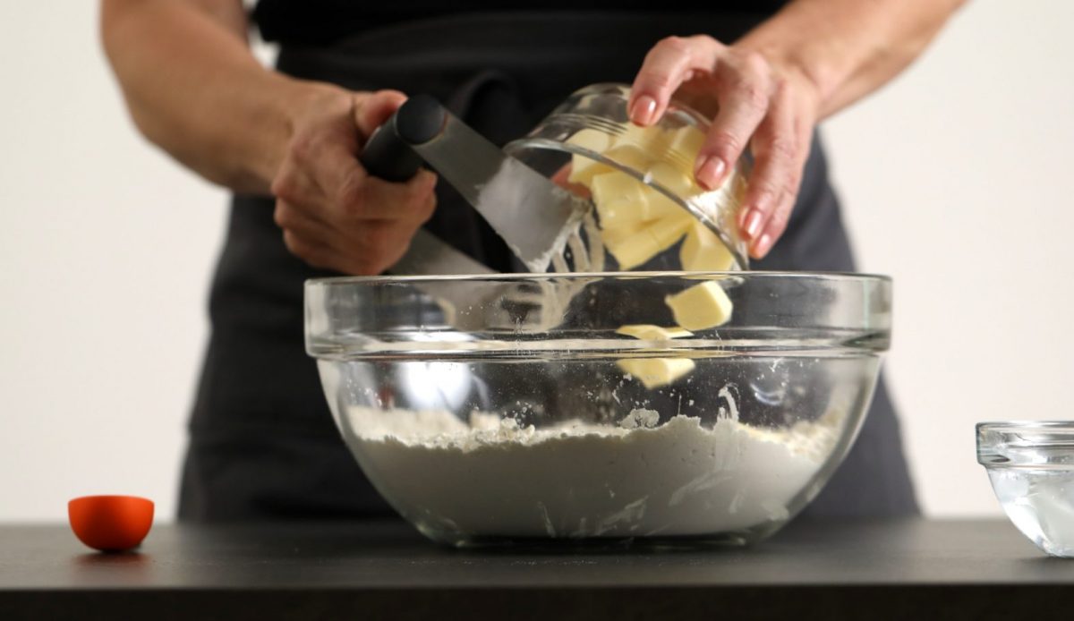 Here's how to make a delicious pie crust - no major baking ...