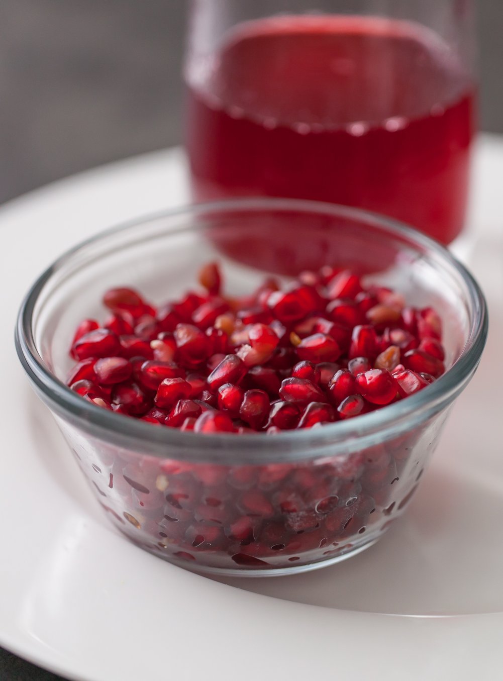 Cranberry pomegranate bourbon sparkler - seeds