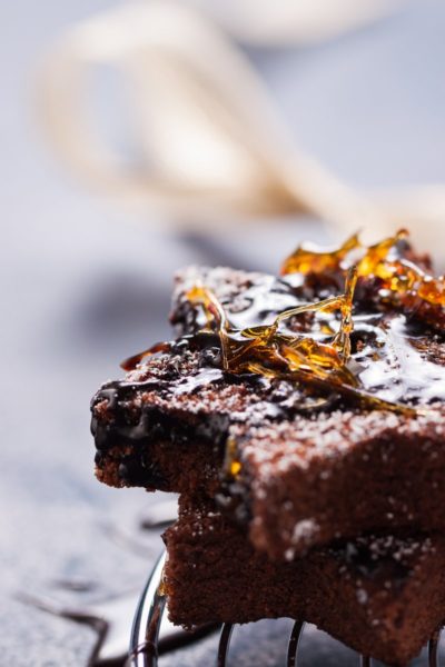 Star brownies caramelized sugar on top - Photo by Valeria Aksakova