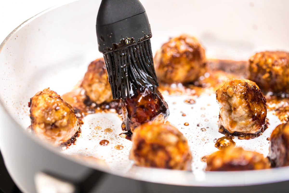Turkey meatballs with Asian-style dipping sauce