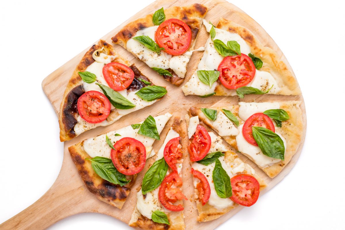 Bobby Flay’s Margherita grilled pizza