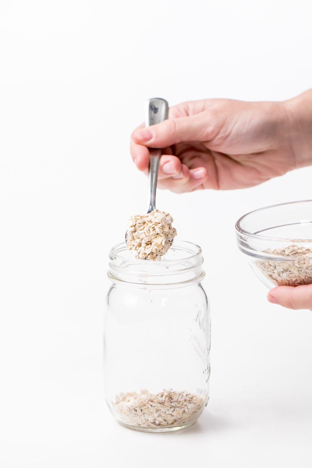 Add oats to mason jar