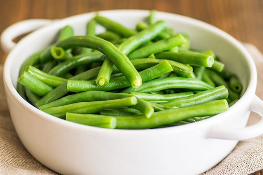 Microwave Friendsgiving steamed green beans