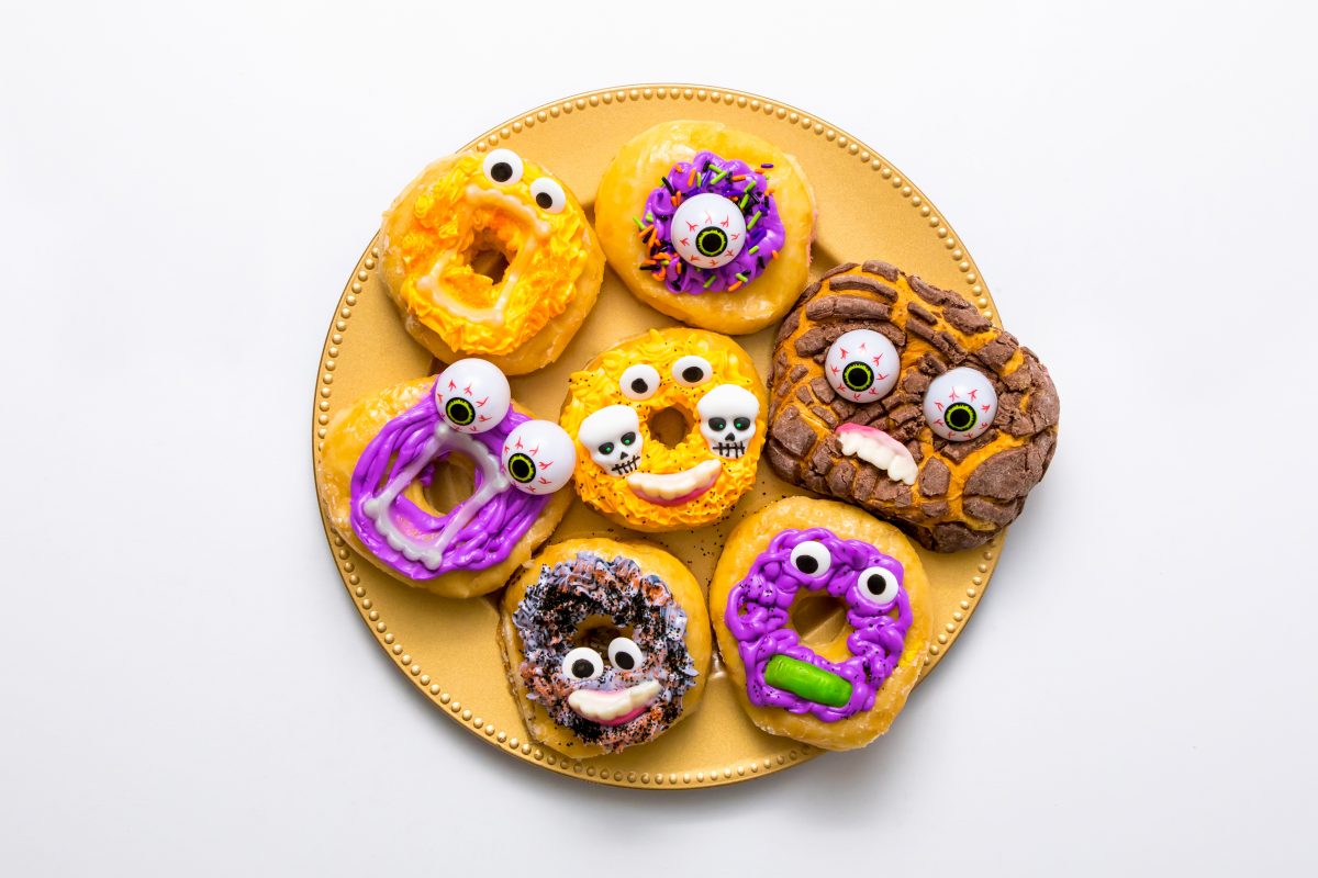 5D4B6538 - Crafty Chica - Monster Donuts