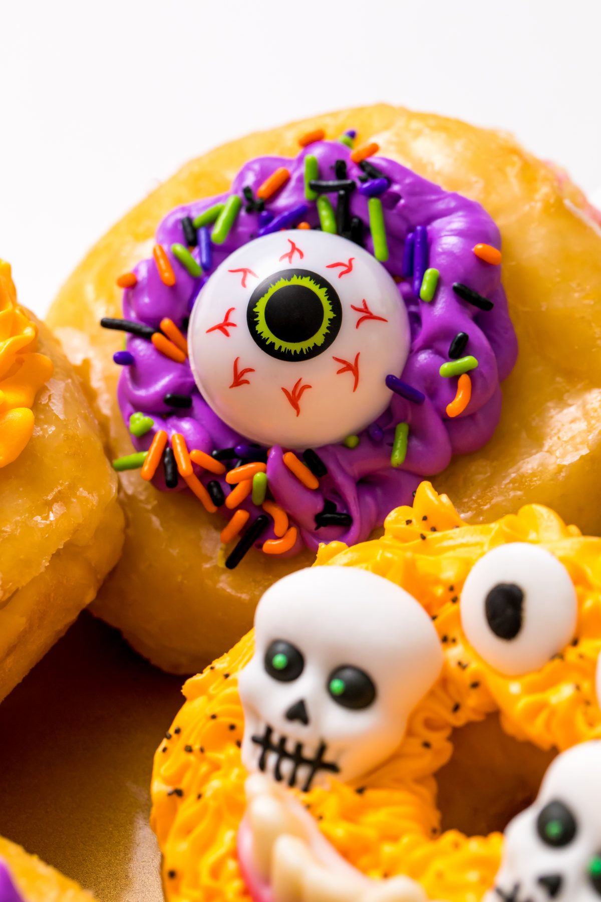 5D4B6580 - Crafty Chica - Monster Donuts