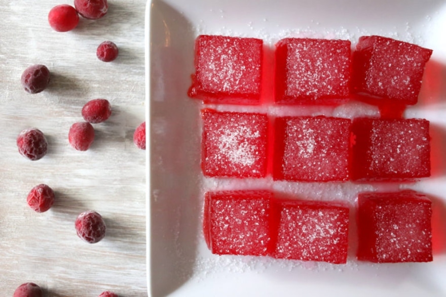 Alcohol-infused Friendsgiving cranberry Jell-o shots