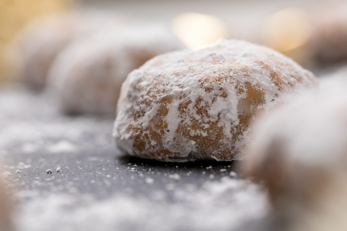 5D4B5960 - Chai Spiced Snowball Cookies