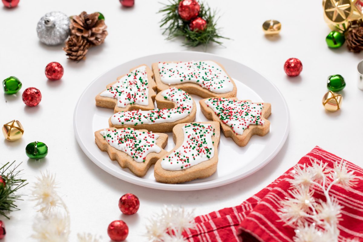 5D4B7434 - Vegan Gluten-Free Iced Holiday Shortbread Cookies