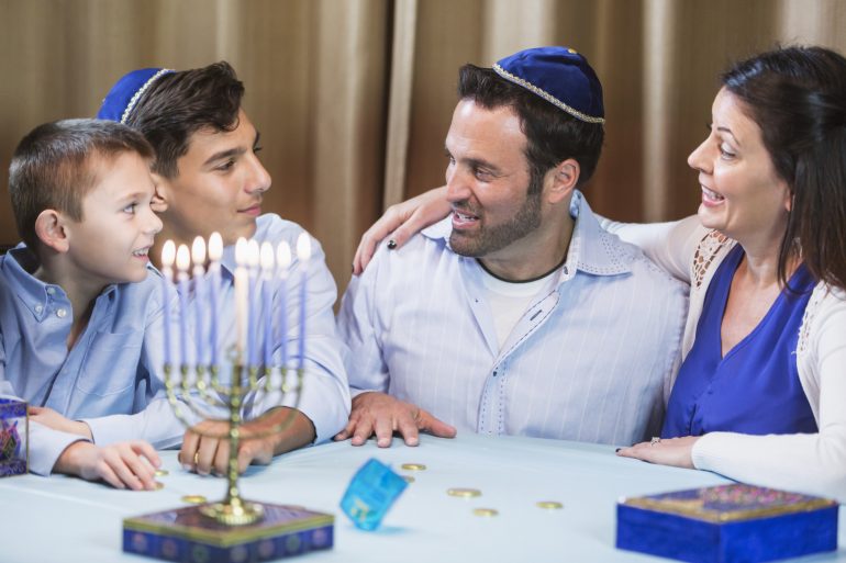 hanukkah-traditions