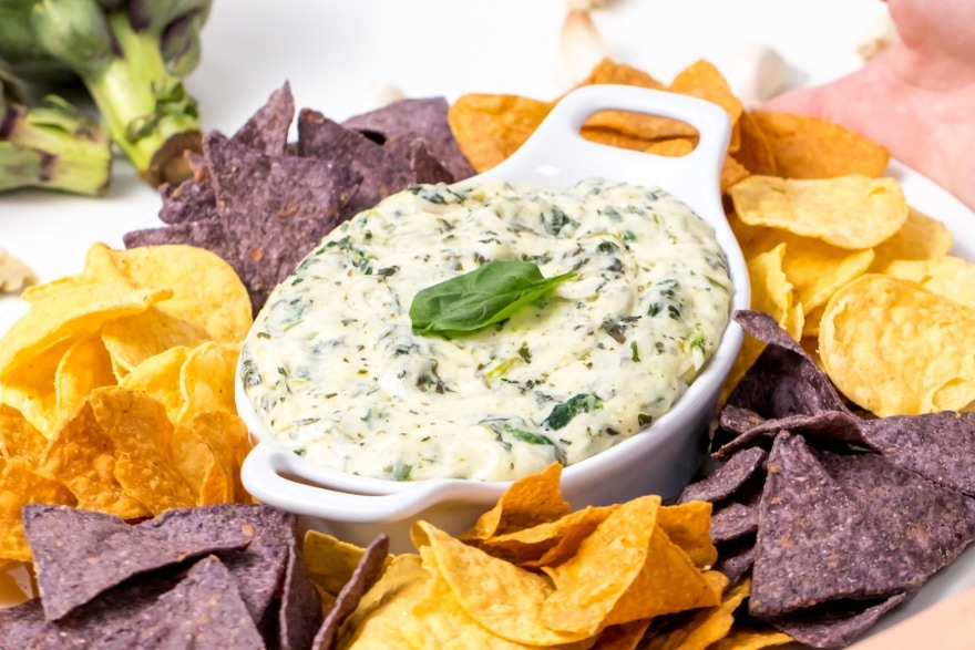 Truly unique football party ideas spinach and artichoke dip