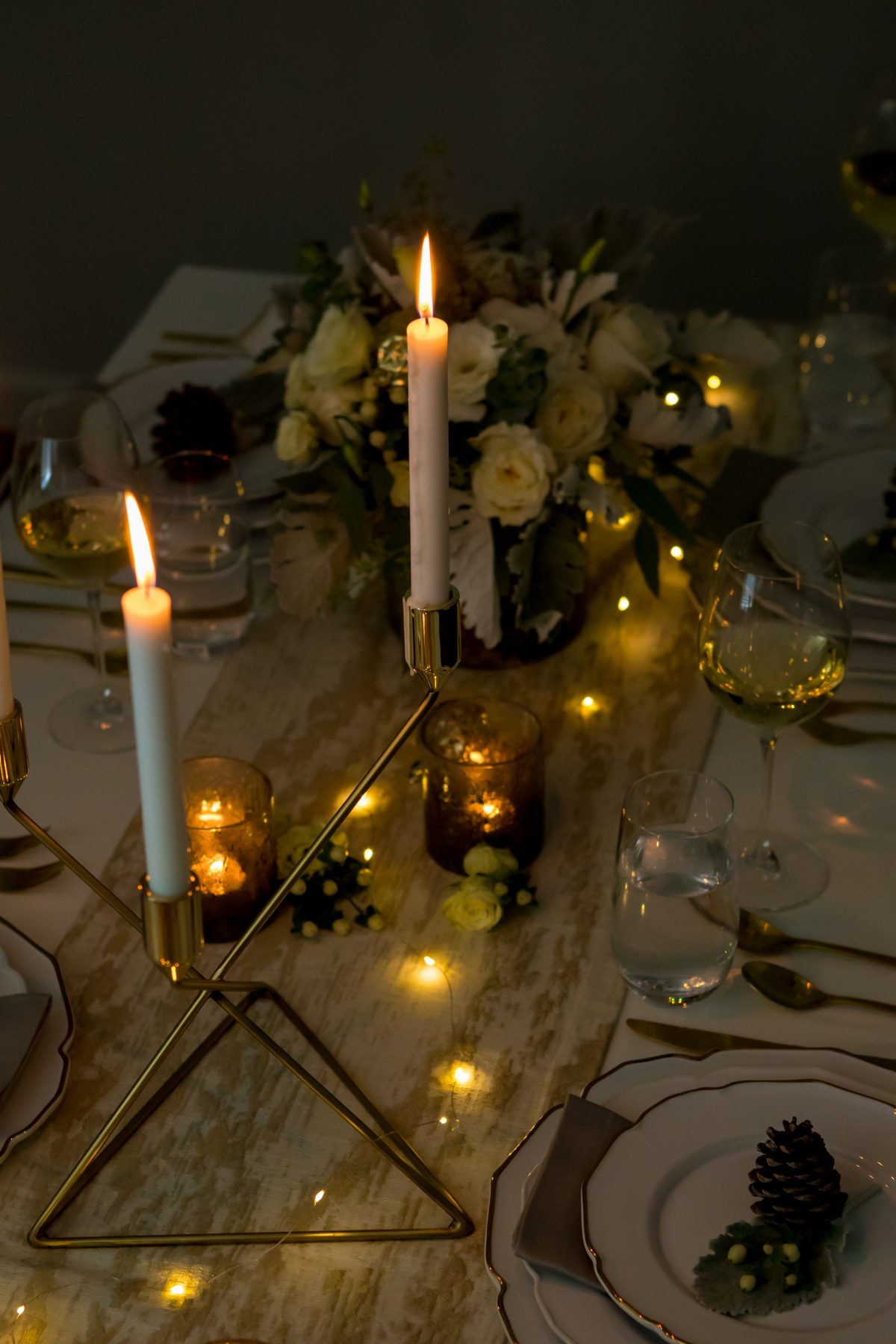 5D4B3916 - Tablescapes - Christmas-candles