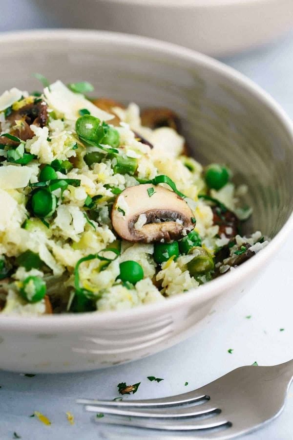 healthy-bowl-of-cauliflower-risotto-with-vegetables-2-600x900