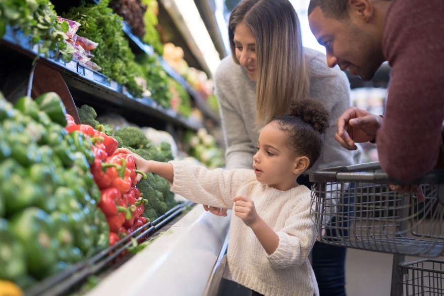 New family rules to make in 2019 child grocery shopping
