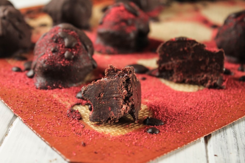 paleo-dark-chocolate-truffles