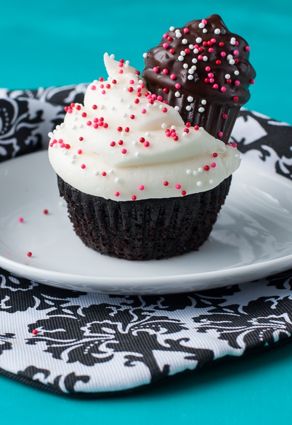 perfect-chocolate-cupcakes-for-two-small-batch-buttercream-frosting-recipe