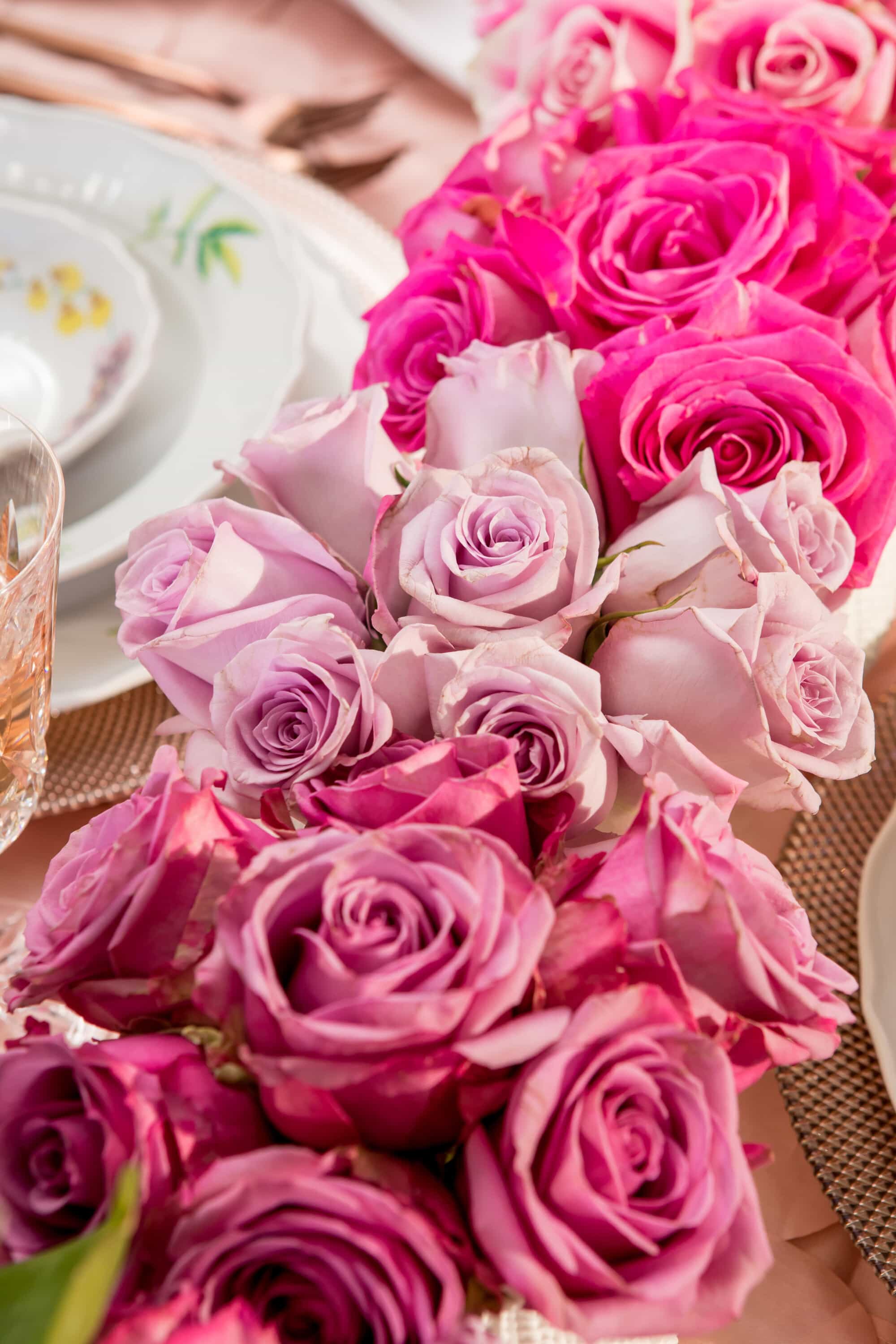 valentines-day-tablescape-floral-centerpiece
