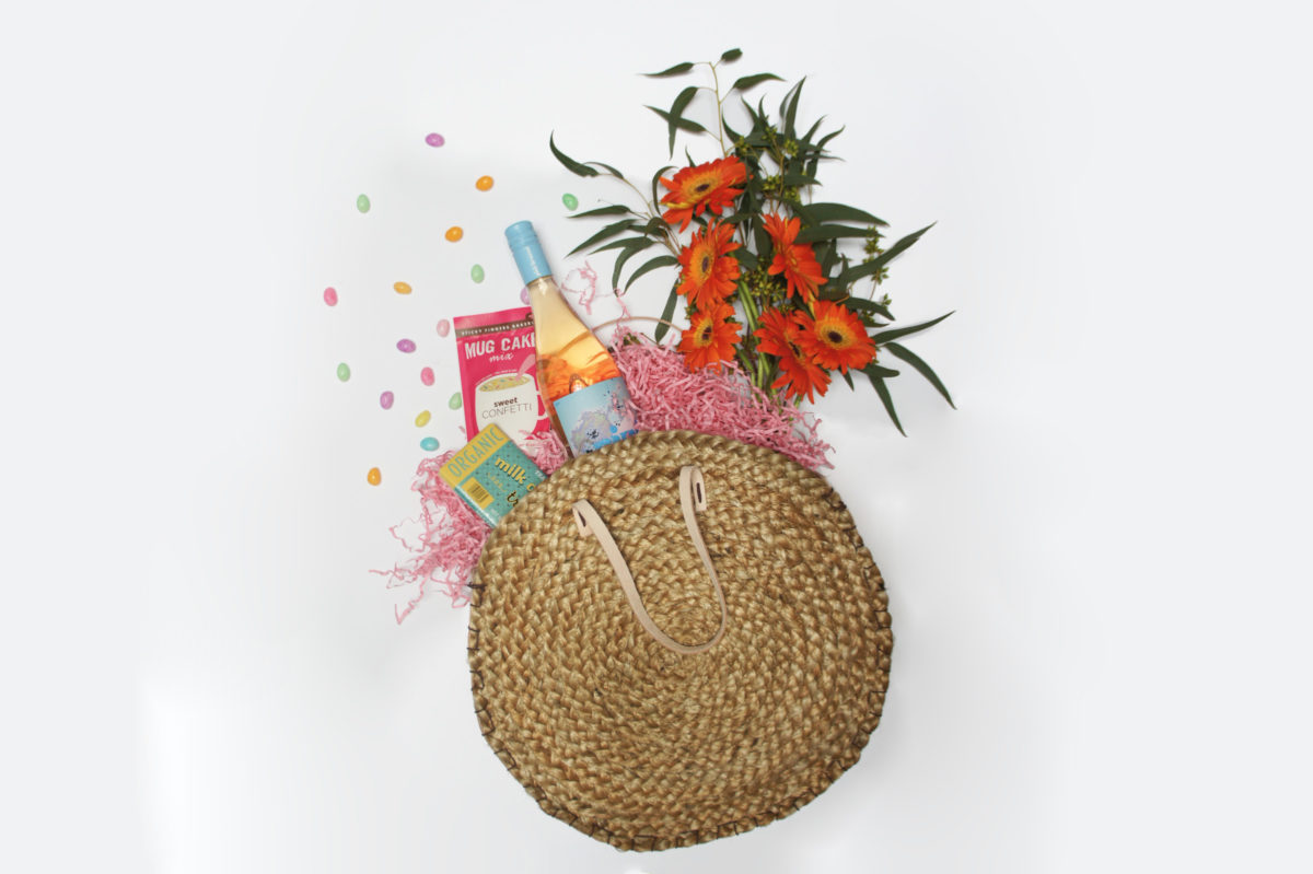 DIY straw easter basket & spring time purse
