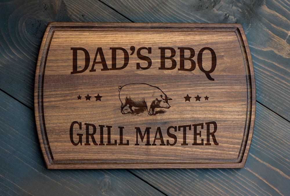 Cooking gift guide - Personalized cutting board