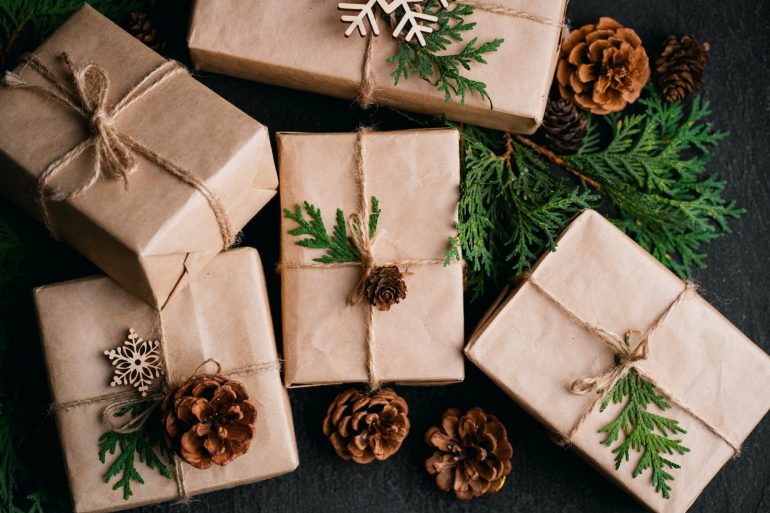 brown-bag-gift-wrap