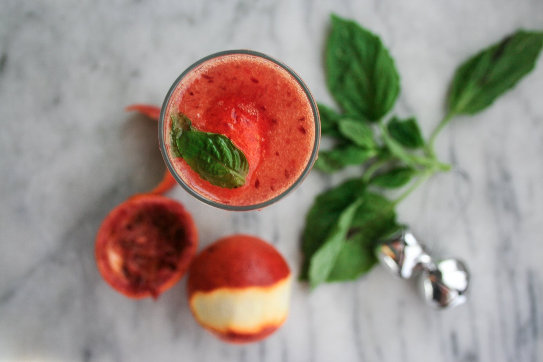 citrus and smashed basil fizz